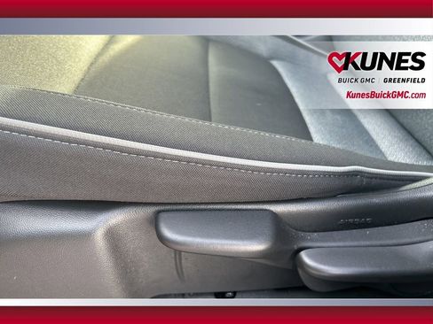 Used 2025 Chevrolet TrailBlazer LT image 18