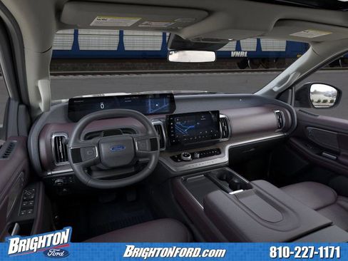 New 2026 Ford Expedition Max Platinum image 9