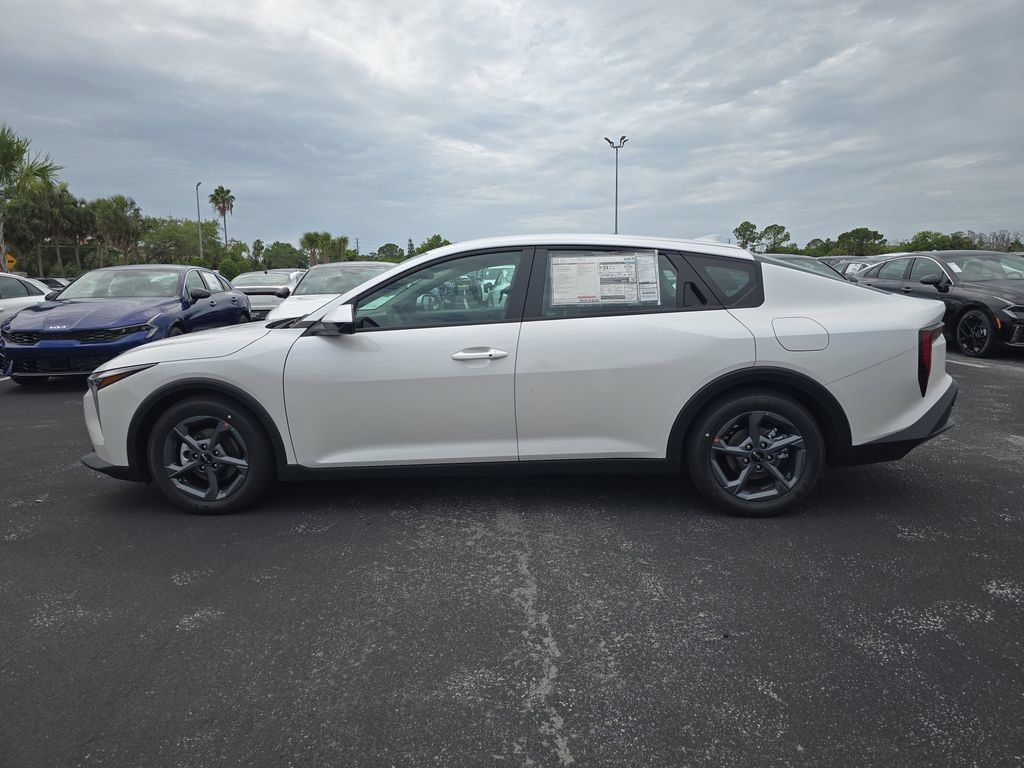 New 2026 Kia K4 FWD image 5