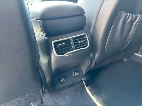 Used 2023 Hyundai Santa Fe SEL image 27