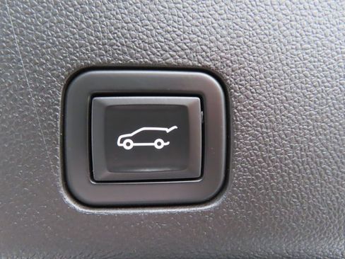 Used 2023 Cadillac Escalade V image 43