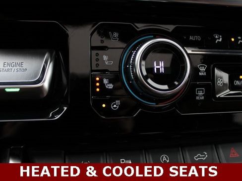 Used 2025 GMC Sierra 1500 Denali Ultimate image 17