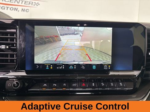 Used 2023 Chevrolet Silverado 1500 ZR2 w/ Technology Package image 17