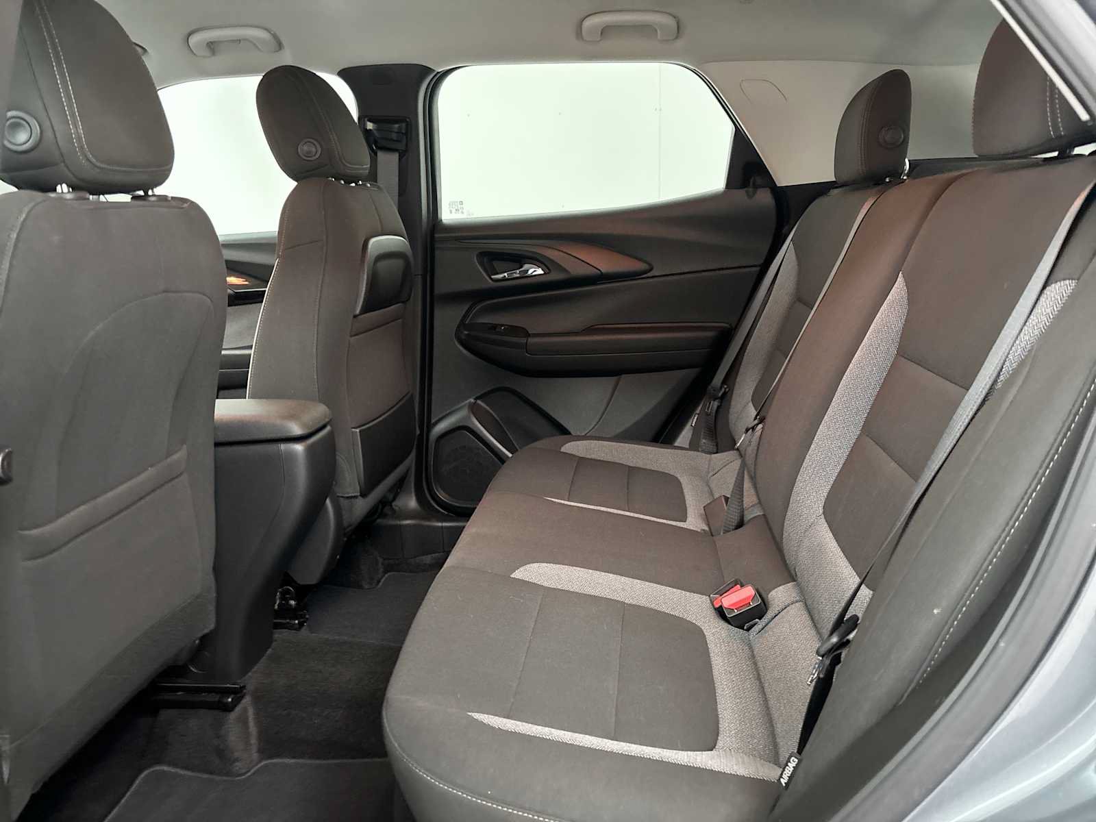 Used 2021 Chevrolet TrailBlazer LS AWD/4WD image 24