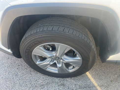 Used 2025 Toyota RAV4 XLE image 13