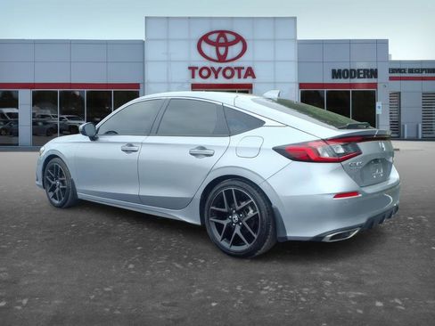 Used 2024 Honda Civic Sport Touring image 3