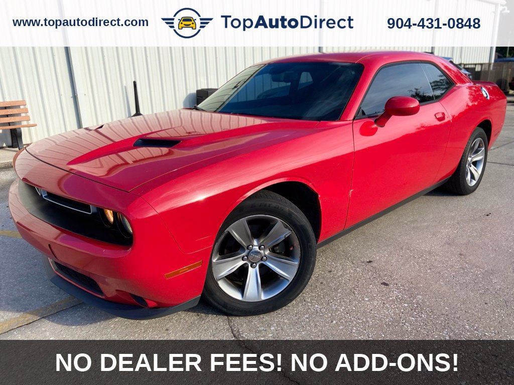 Used 2019 Dodge Challenger SXT RWD image 1
