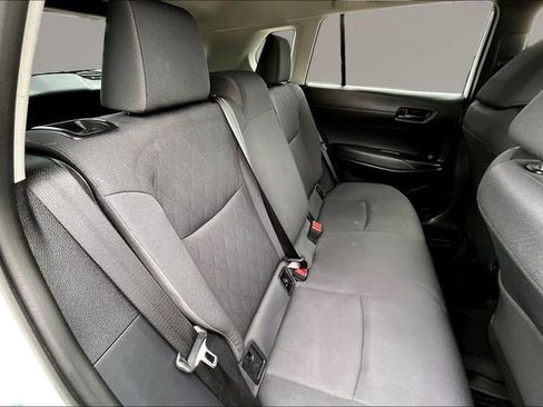 Used 2024 Toyota Corolla Cross LE FWD image 20