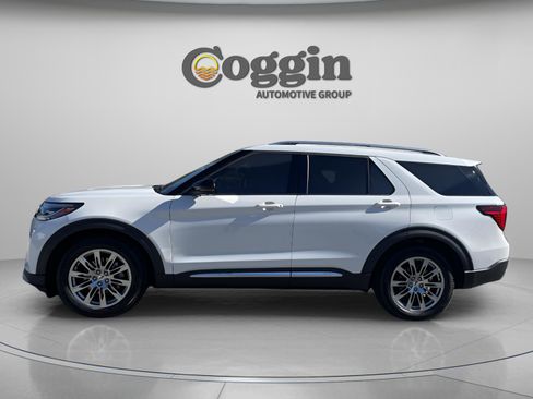 New 2026 Ford Explorer Platinum image 3