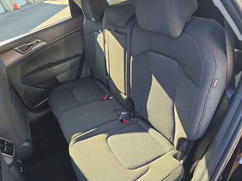 New 2026 Kia Sportage LX image 15