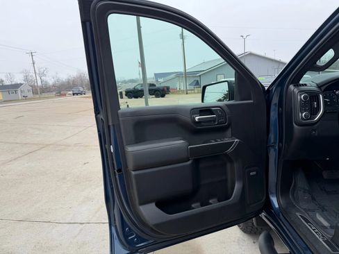 Used 2019 GMC Sierra 1500 AT4 w/ AT4 Premium Package image 13