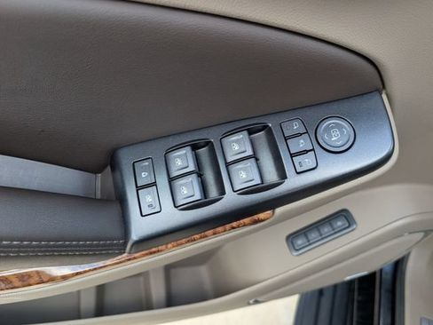 Used 2020 Chevrolet Tahoe Premier RWD image 21