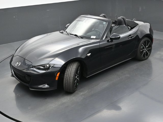 Used 2024 MAZDA MX-5 Miata Grand Touring RWD image 32