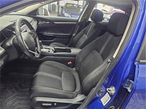 Used 2019 Honda Civic EX image 9