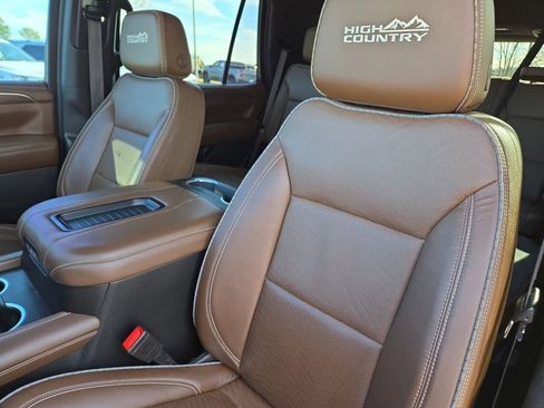 Used 2021 Chevrolet Tahoe High Country image 16