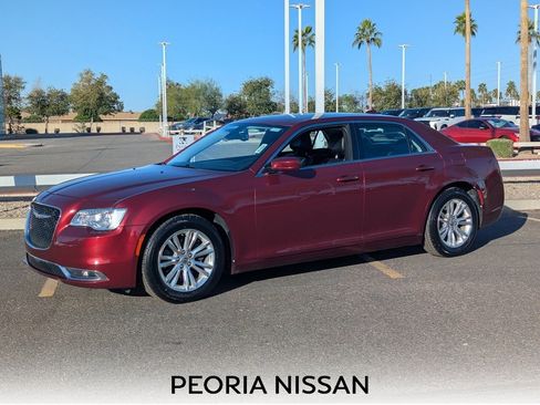 Used 2020 Chrysler 300 Touring L w/ Quick Order Package 2EF image 1