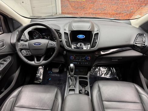 Used 2019 Ford Escape Titanium image 12