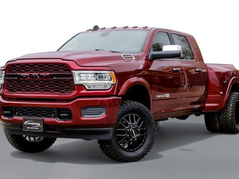 Used 2022 RAM 3500 Limited image 5