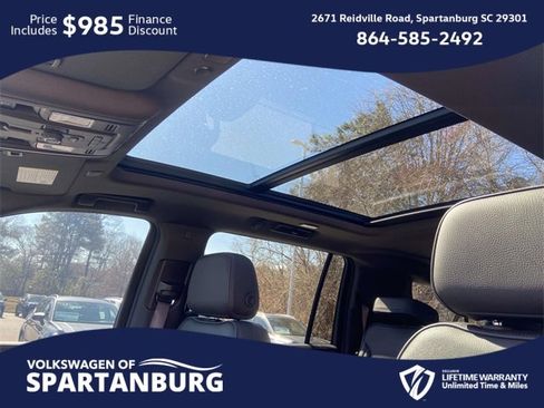 Used 2022 GMC Yukon XL Denali w/ Denali Premium Package image 18