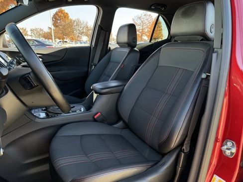 Used 2023 Chevrolet Equinox RS image 28