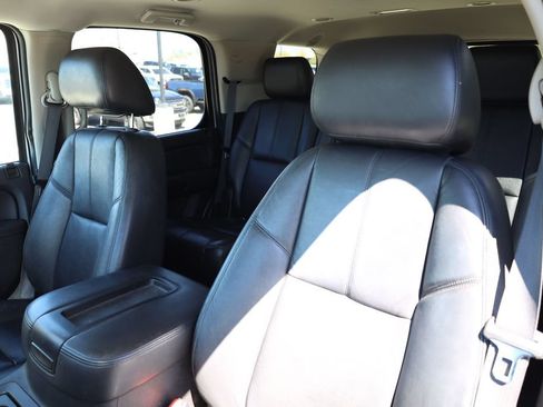 Used 2013 Chevrolet Tahoe LT AWD/4WD image 16