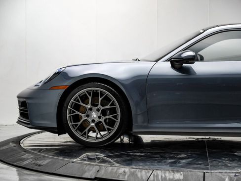 Used 2025 Porsche 911 Carrera image 8