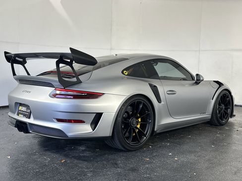Used 2019 Porsche 911 GT3 RS image 8
