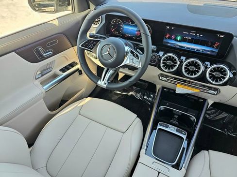 New 2026 Mercedes-Benz GLA 250 4MATIC image 27