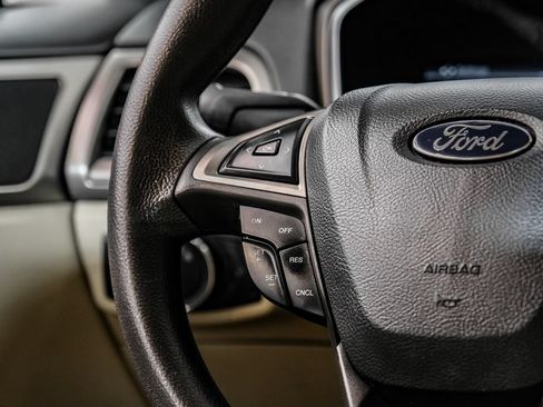 Used 2014 Ford Fusion SE FWD image 21