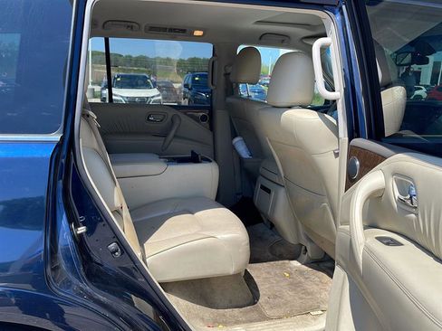 Used 2016 INFINITI QX80 4WD w/ Driver's Assistance Package image 17