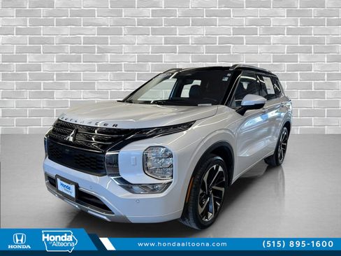 Used 2023 Mitsubishi Outlander SEL Black Edition image 1