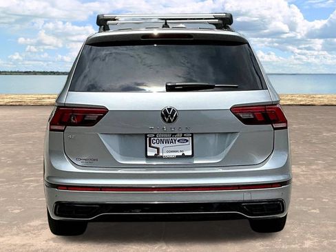 Used 2023 Volkswagen Tiguan SE R-Line FWD image 7