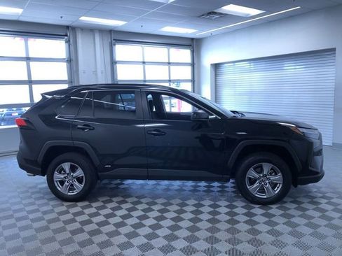 Certified 2025 Toyota RAV4 LE AWD/4WD image 35