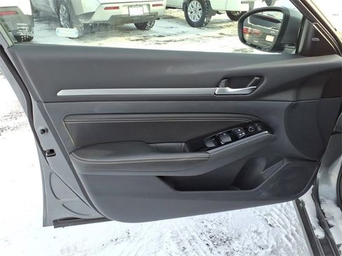 Certified 2023 Nissan Altima 2.5 SL image 13