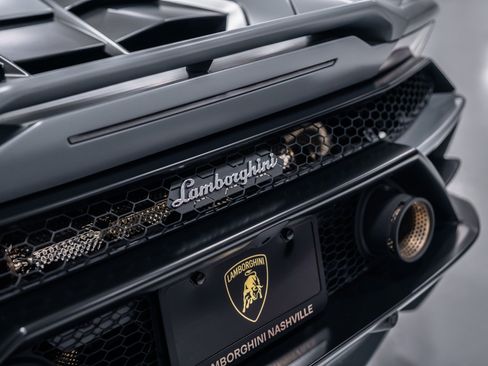 Used 2024 Lamborghini Huracan EVO AWD/4WD image 35
