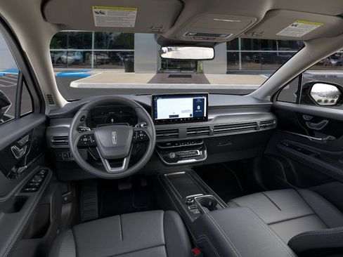 New 2026 Lincoln Corsair Premiere image 9