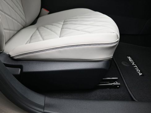 New 2026 Nissan Sentra SL w/ Floor Mat Package FWD image 15