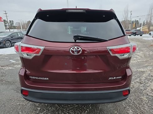 Used 2016 Toyota Highlander XLE image 7
