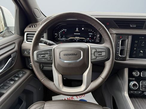 Used 2022 GMC Yukon Denali image 12