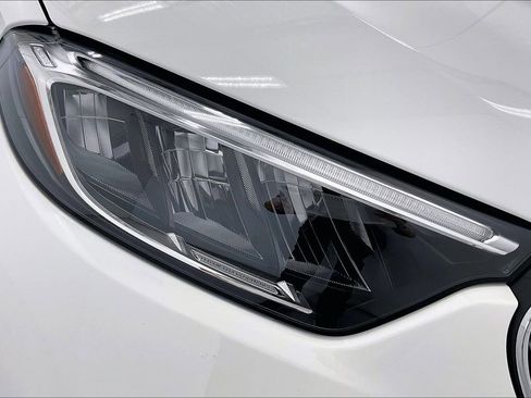 Used 2026 Mercedes-Benz GLC 300 image 27