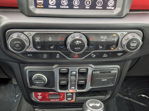 Used 2021 Jeep Wrangler Unlimited Rubicon AWD/4WD image 27