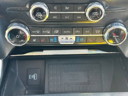 Certified 2022 Ford F150 Lariat w/ Equipment Group 502A High AWD/4WD image 36