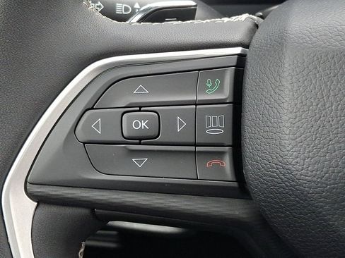 Certified 2023 Jeep Grand Cherokee Altitude AWD/4WD image 23