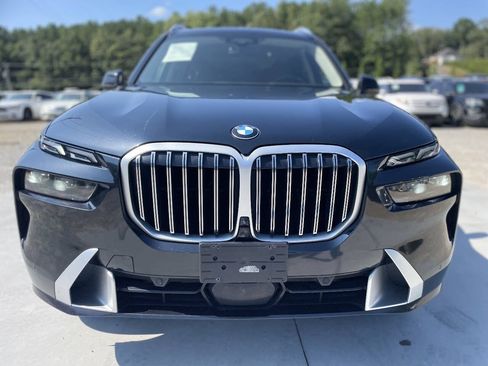 Used 2024 BMW X7 xDrive40i AWD/4WD image 2