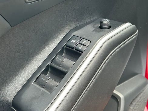 Used 2021 Toyota Highlander XSE FWD image 26