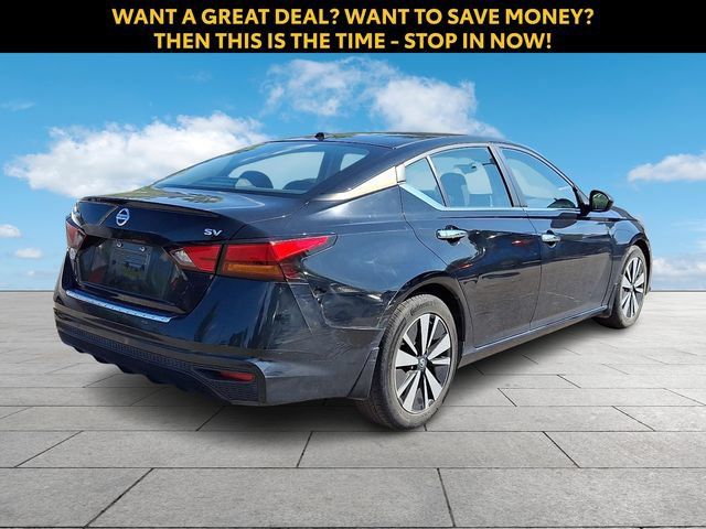 Used 2022 Nissan Altima 2.5 SV FWD image 8