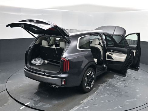New 2025 Kia Telluride EX image 25