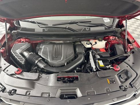 Used 2024 Chevrolet Traverse LT w/ LPO, Floor Liner Package image 30