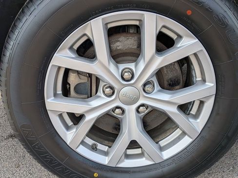 Used 2022 Jeep Grand Cherokee L Limited image 27