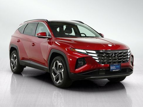 Certified 2023 Hyundai Tucson Limited AWD/4WD image 7